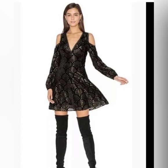 Alice + Olivia Alice Arla Cold-Shoulder Burnout Dress - Picture 1 of 12